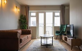 Stay By The Sea Salthill - Entire Apartment